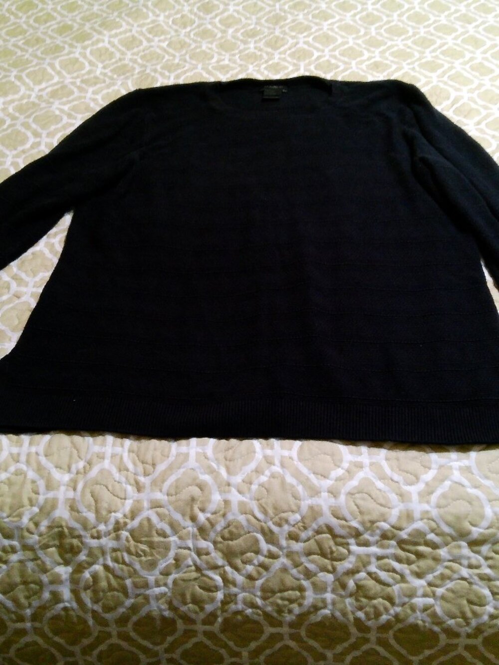 LOFT BLACK CREW NECK SWEATER WITH FLARED SLEEVES GOOD CONDITION SIZE MED